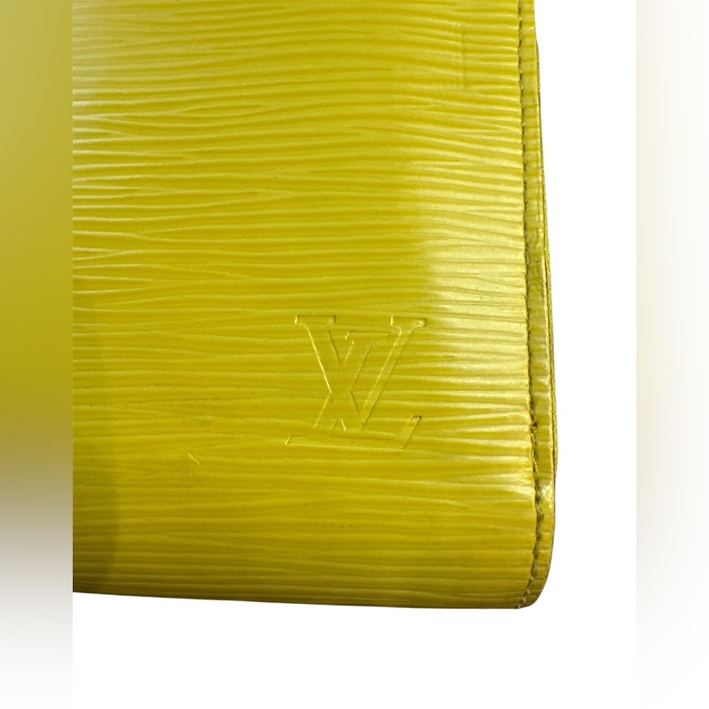 ✨Louis Vuitton Epi Leather zipper wallet✨ - Picture 5 of 15